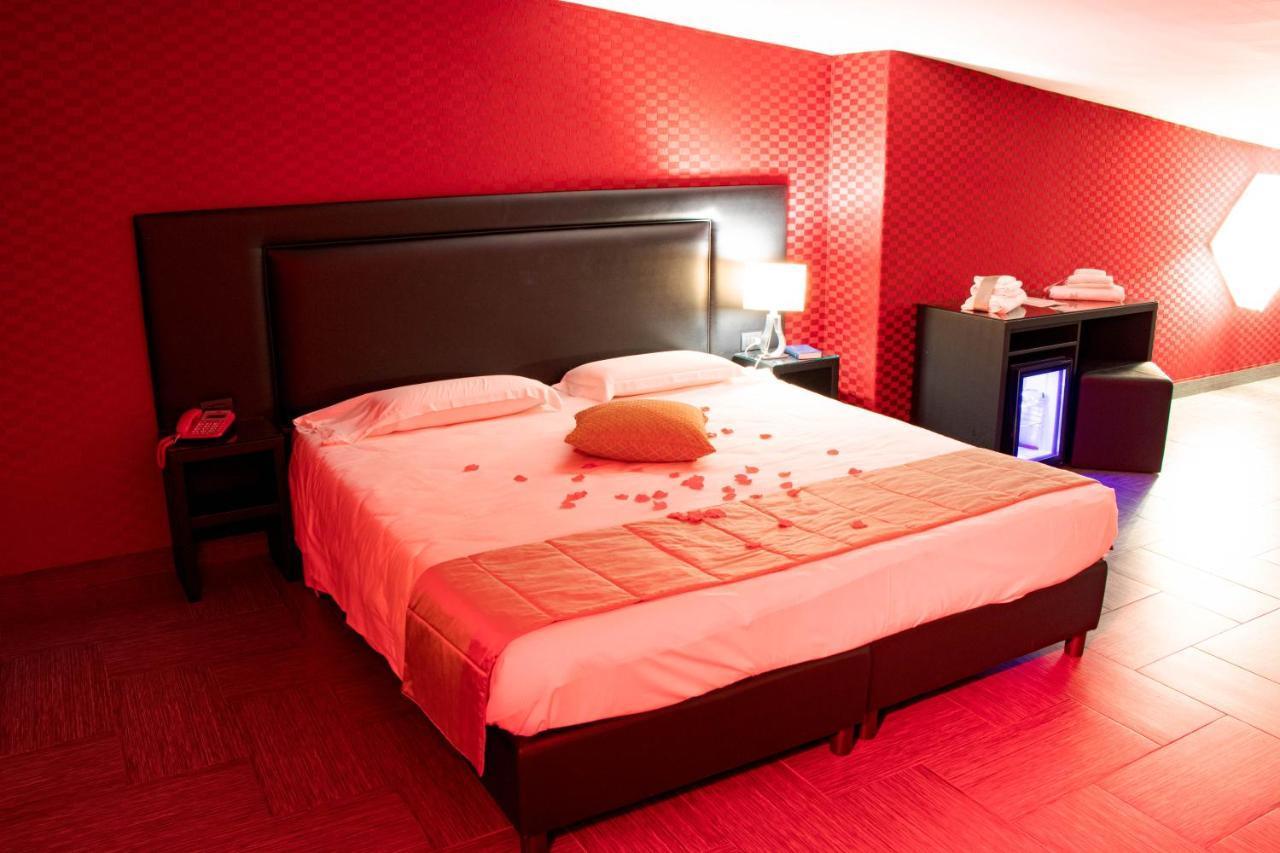 Hotel Masaniello Luxury Casoria Dış mekan fotoğraf