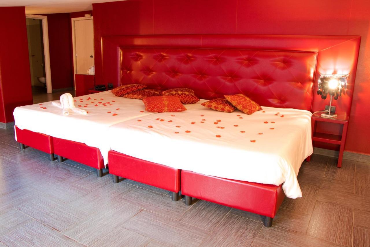 Hotel Masaniello Luxury Casoria Dış mekan fotoğraf