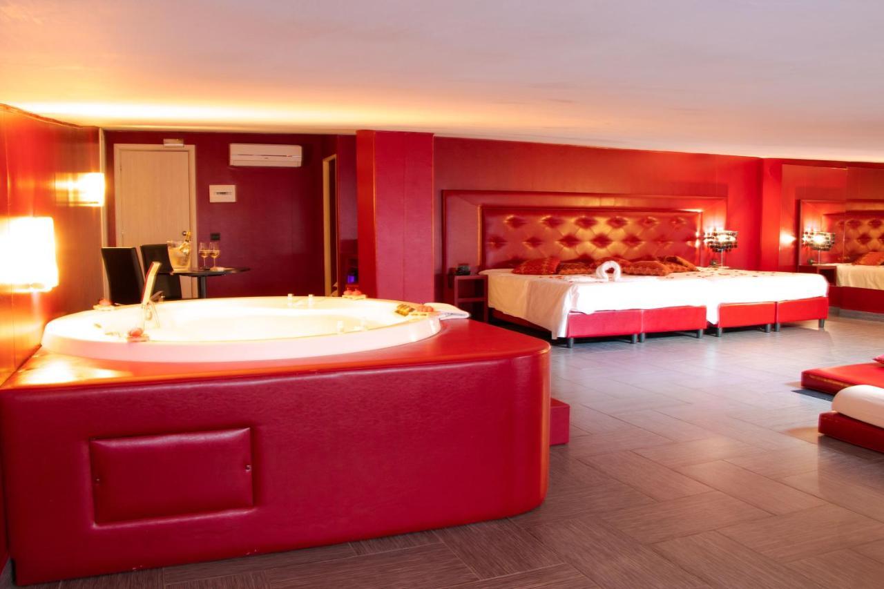 Hotel Masaniello Luxury Casoria Dış mekan fotoğraf