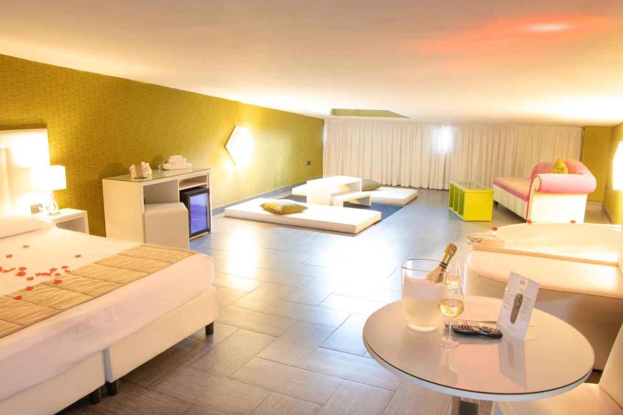 Hotel Masaniello Luxury Casoria Dış mekan fotoğraf